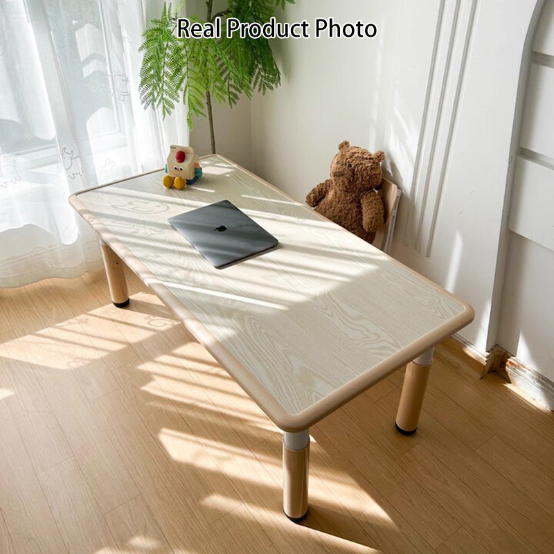 Großer Kindertisch