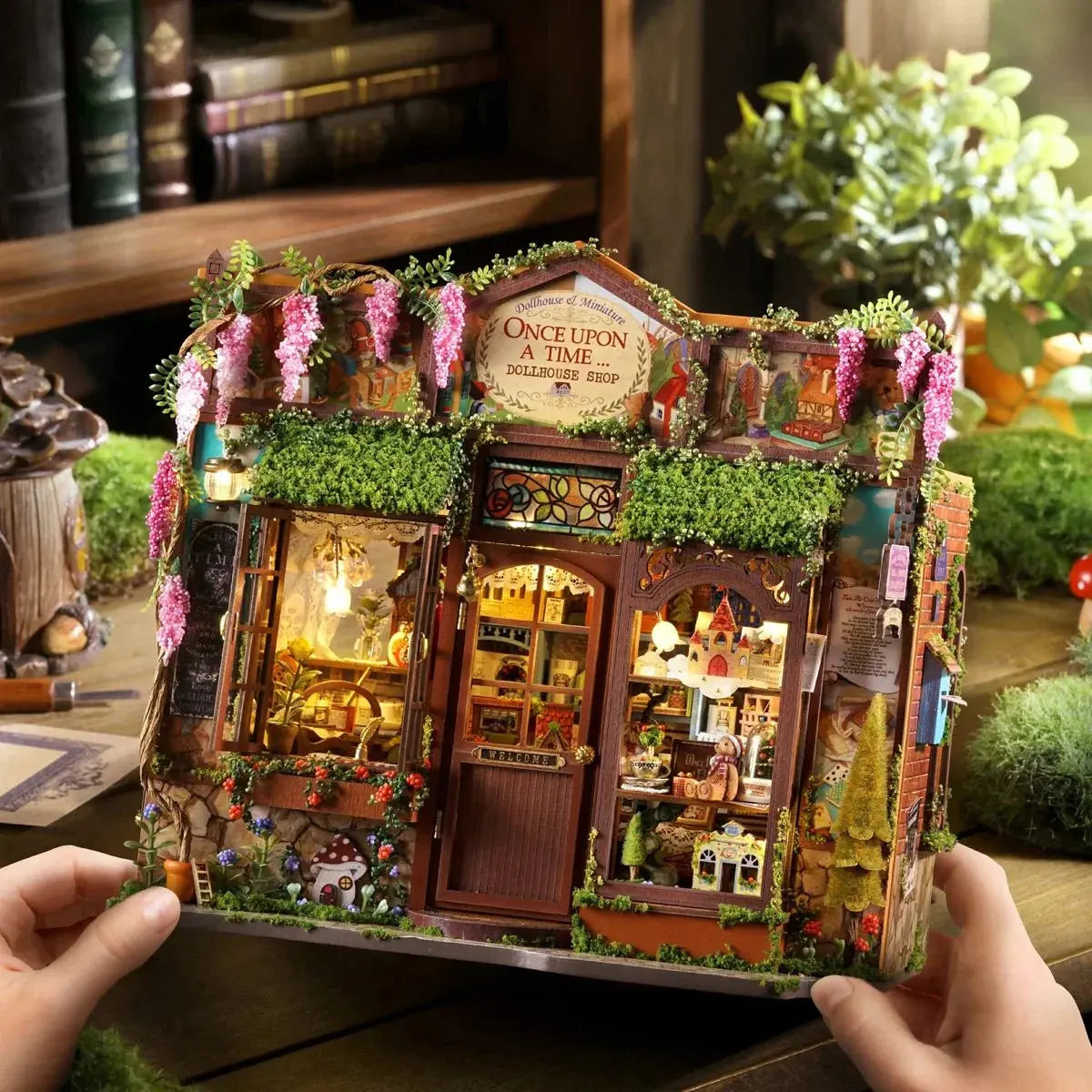 Fairy-Tale Wonderhouse MISS IRON