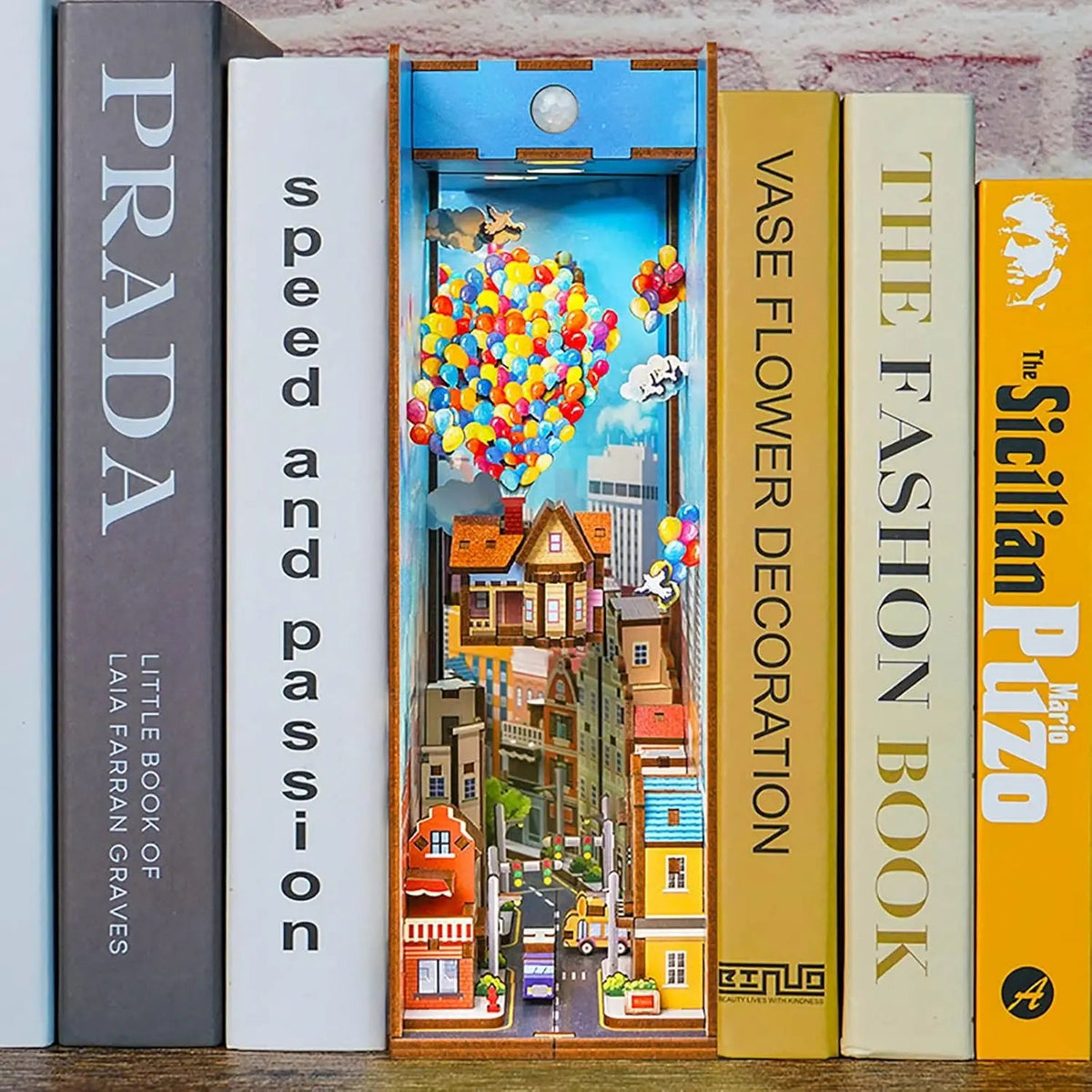 Up House – DIY Book Nook Kit MISS IRON