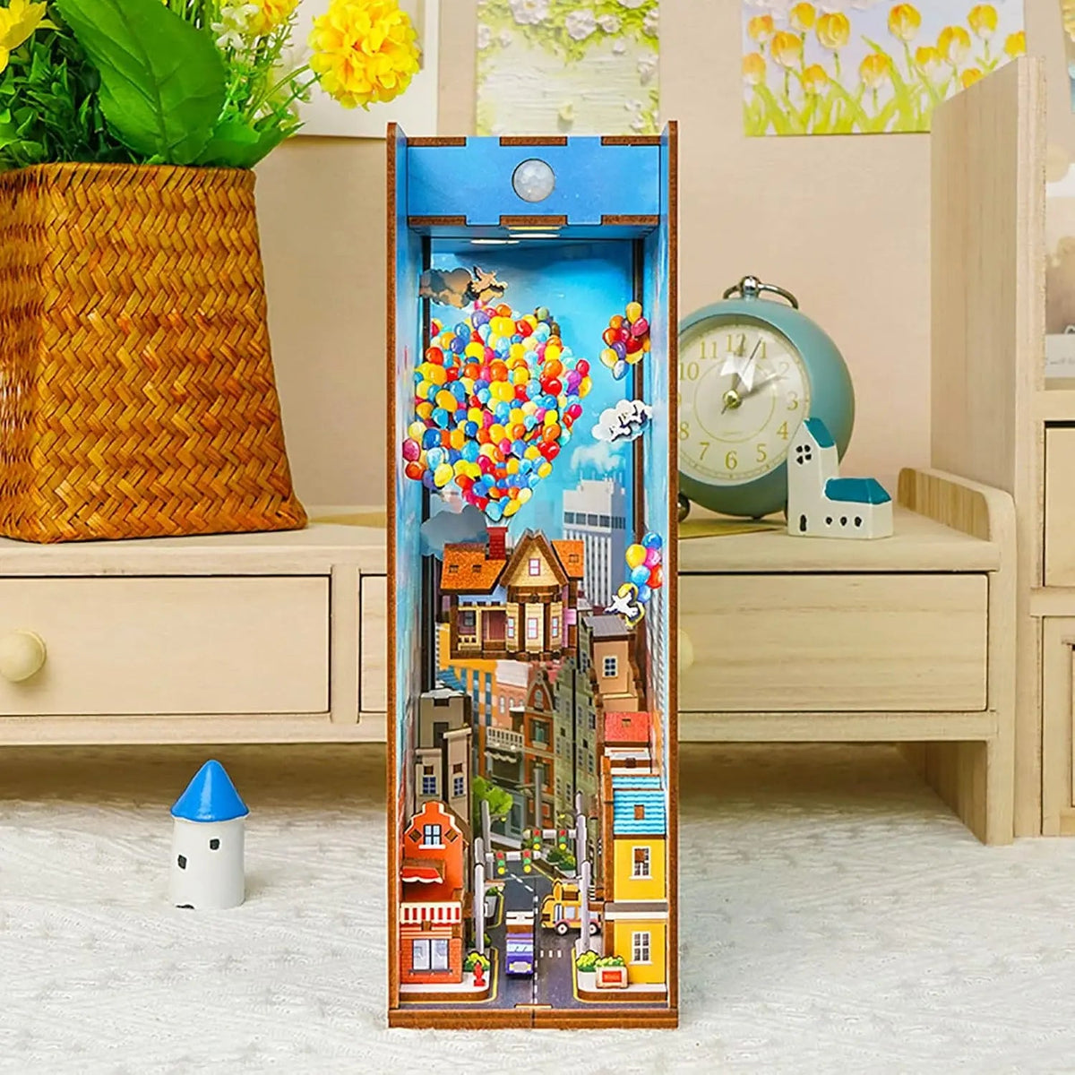 Up House – DIY Book Nook Kit MISS IRON