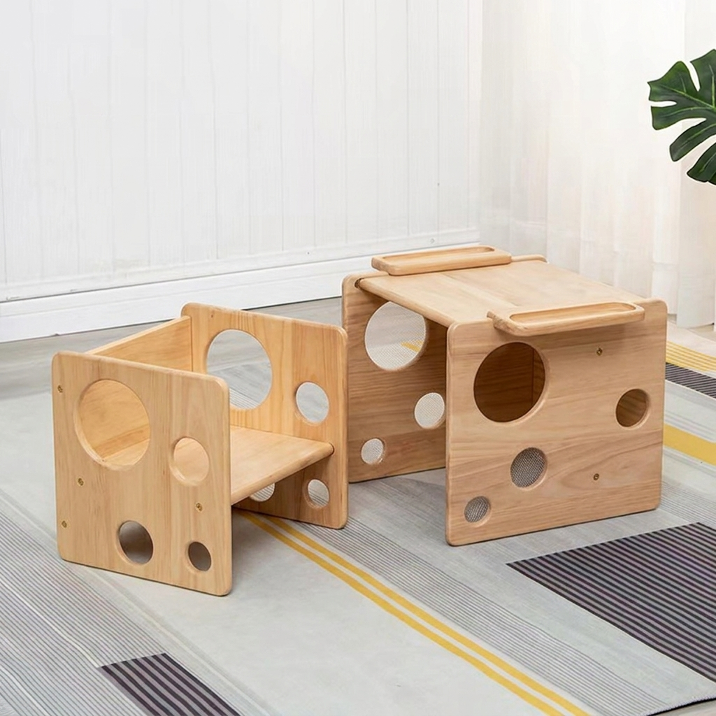 Kleines Kindertisch-Stuhl-Set aus Kiefernholz