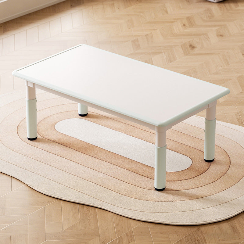 Großer Kindertisch