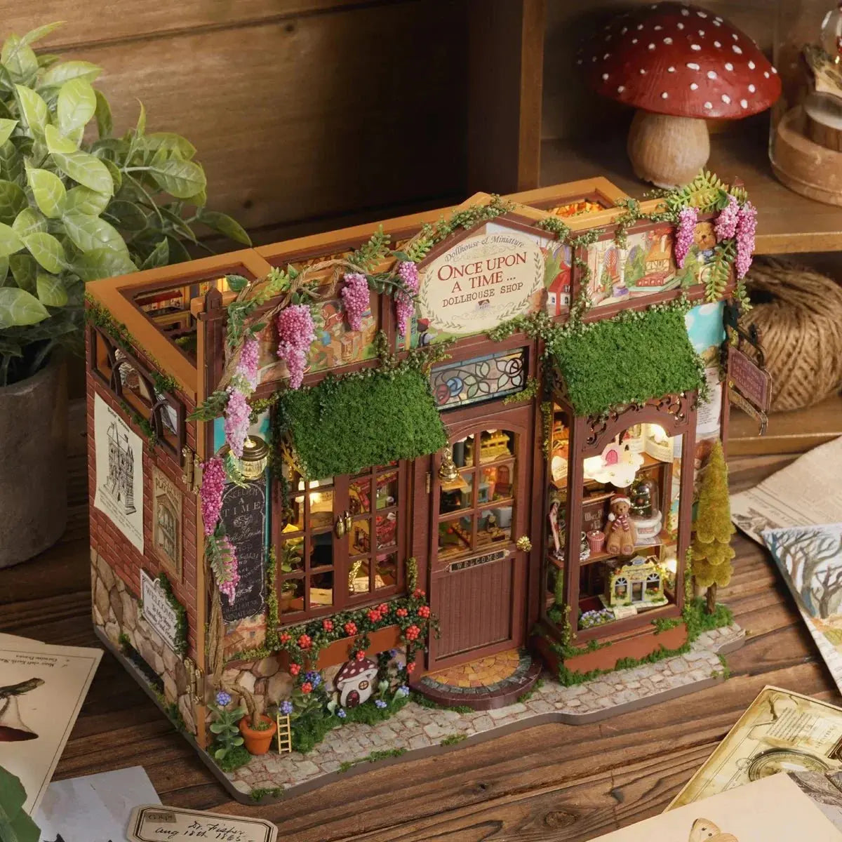 Fairy-Tale Wonderhouse MISS IRON